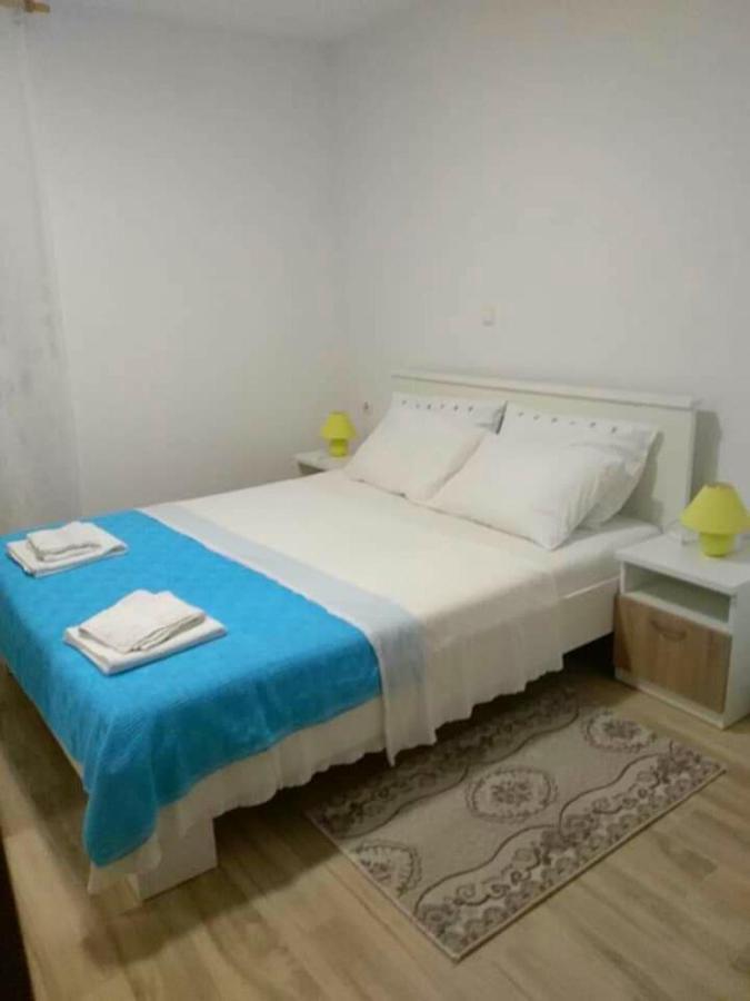 Apartment Ruzmarin - Seget Donji, Trogir