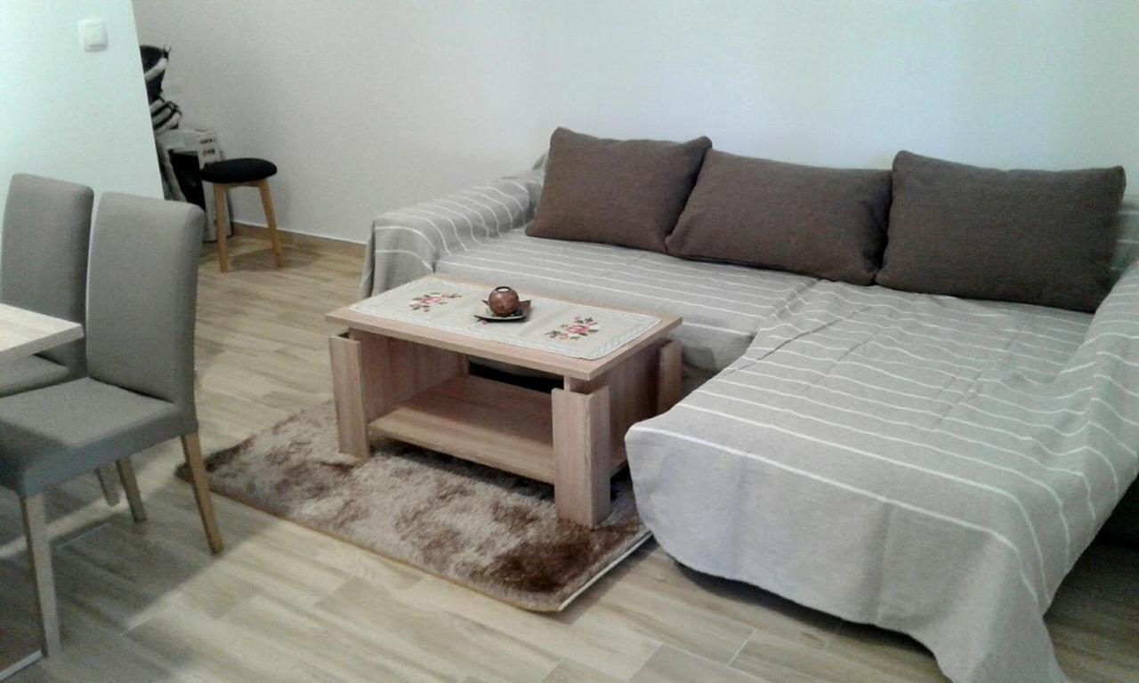 Ruzmarin - Seget Donji, Apartment