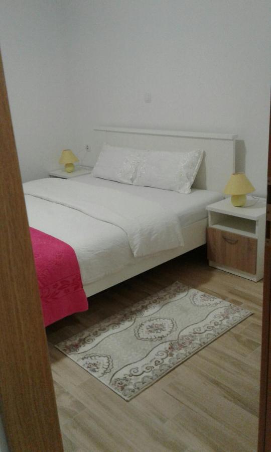 Apartment Ruzmarin - Seget Donji, *