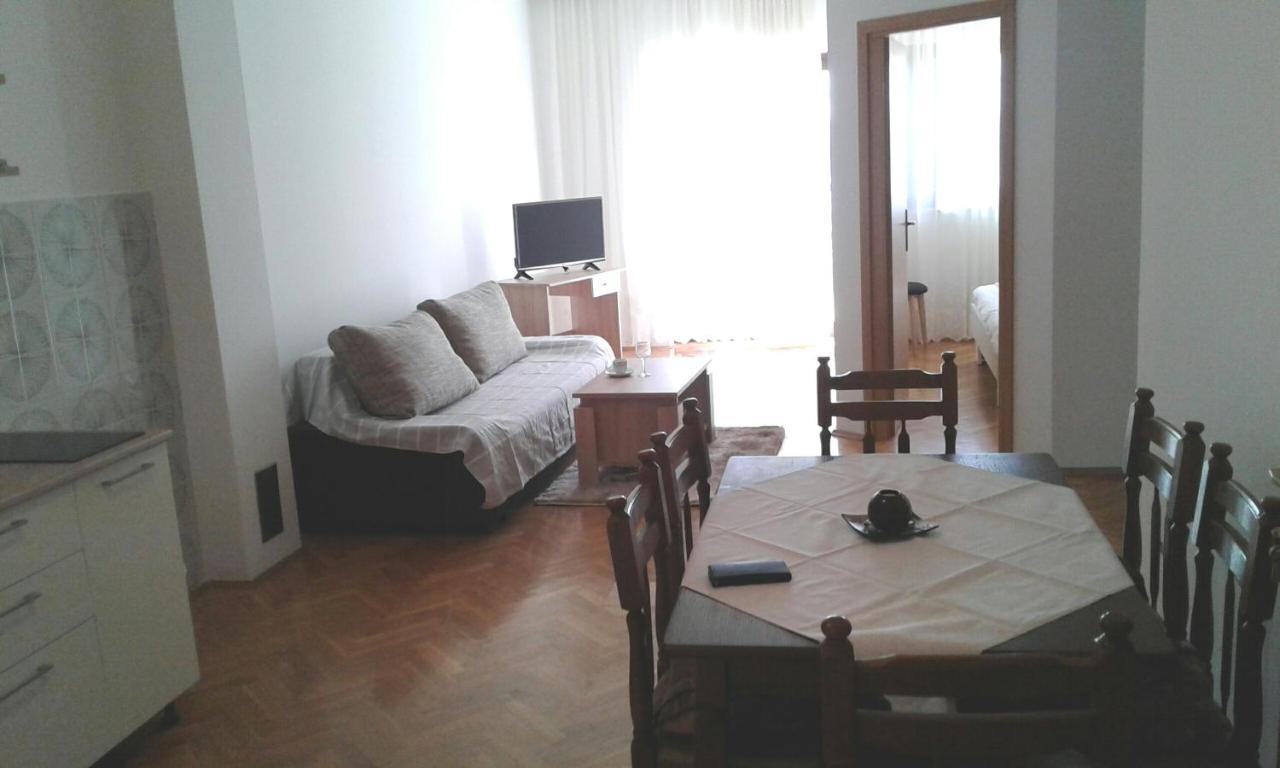 Ruzmarin - Seget Donji, Apartment *