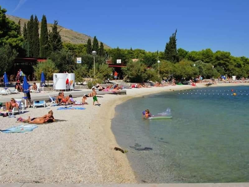 Apartment Ruzmarin - Seget Donji, Trogir